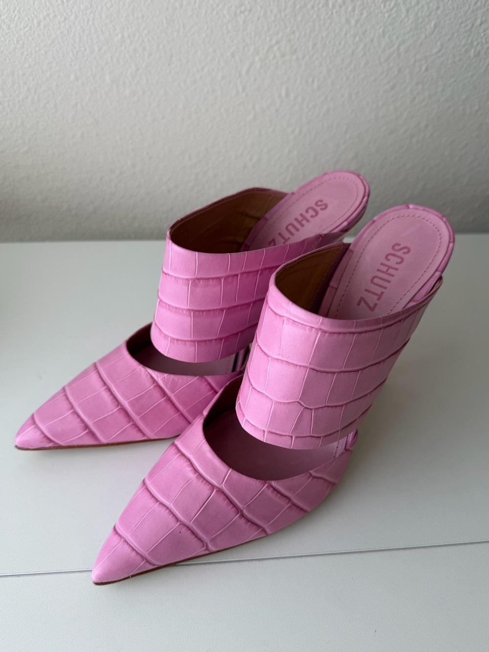 Schutz Pink Point toe ankle strap stiletto heels size 8.5 B
